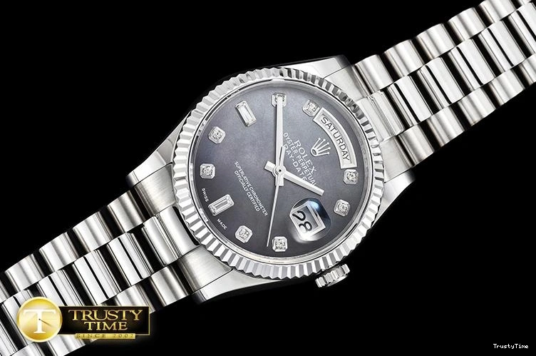 0326 RDD0214B – DayDate 36mm GoAnywhere 682